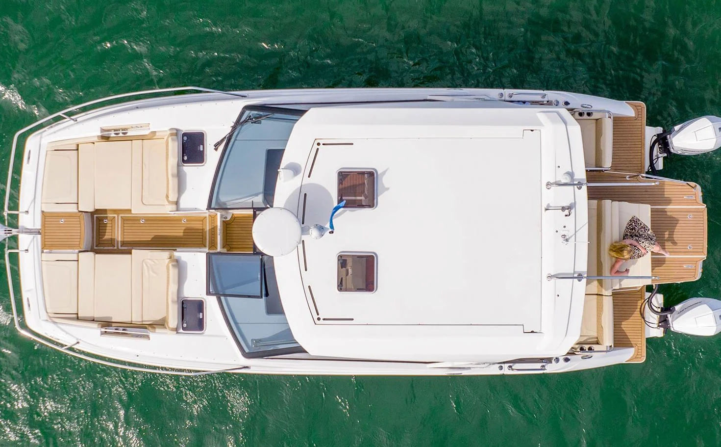 36ft 2021 Aquila Catamaran + Seabob