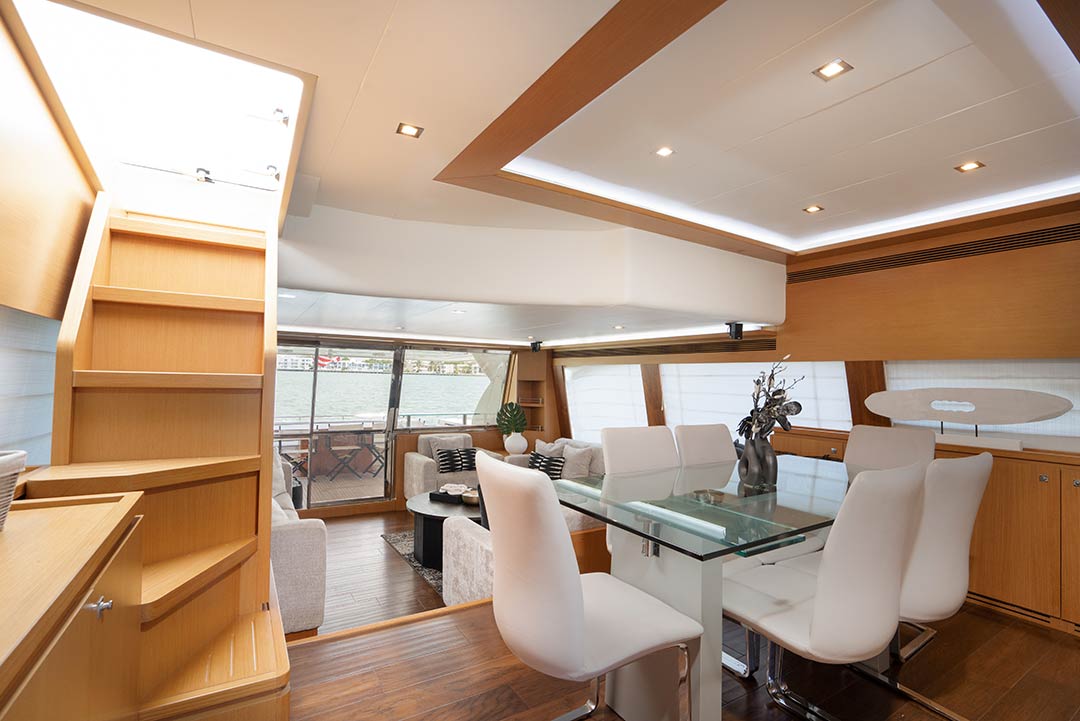 80ft Ferretti