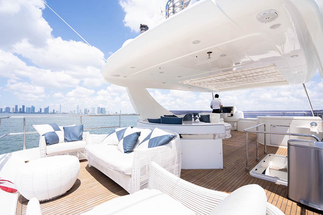 80ft Ferretti