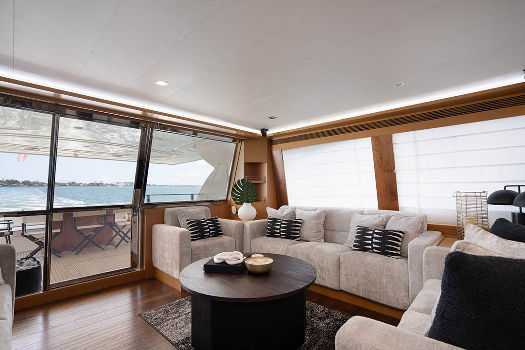80ft Ferretti