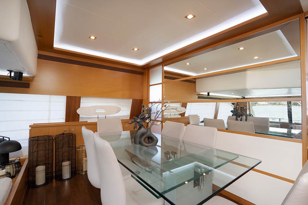 80ft Ferretti