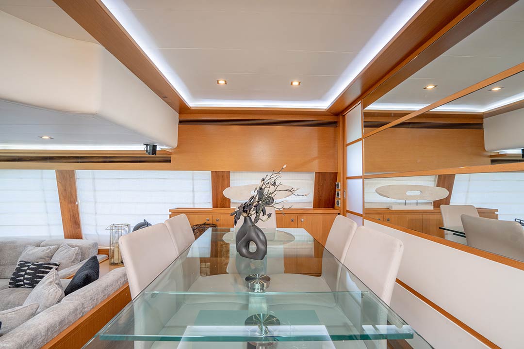 80ft Ferretti