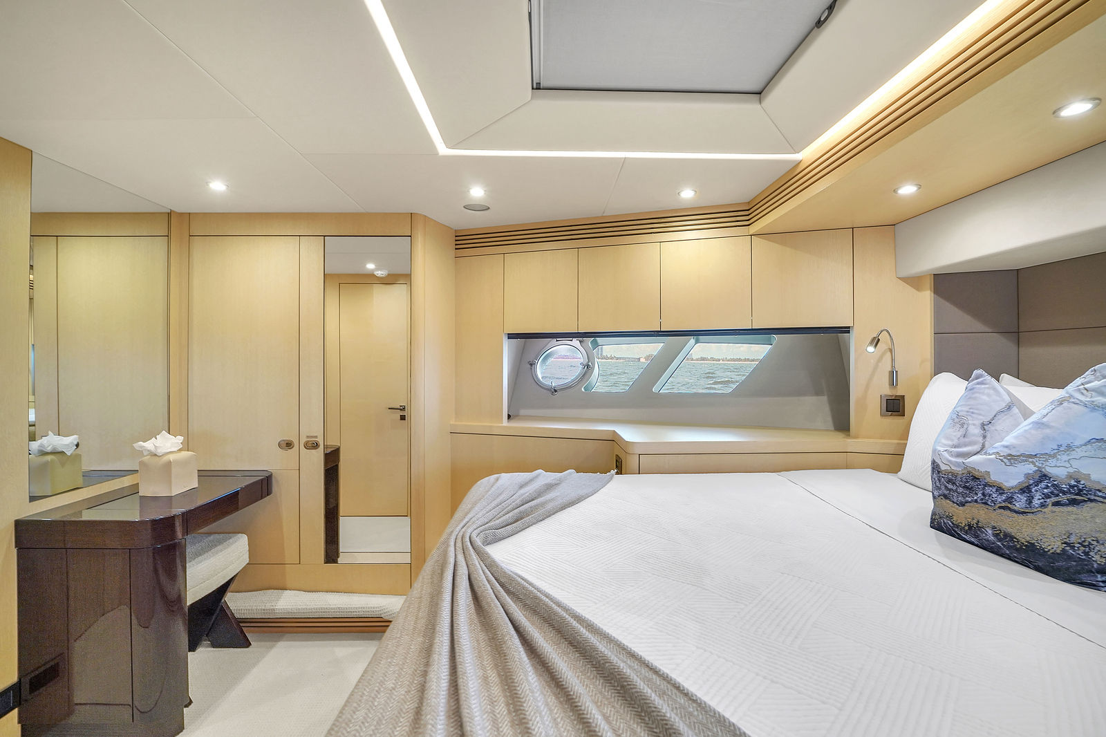 80ft Sunseeker