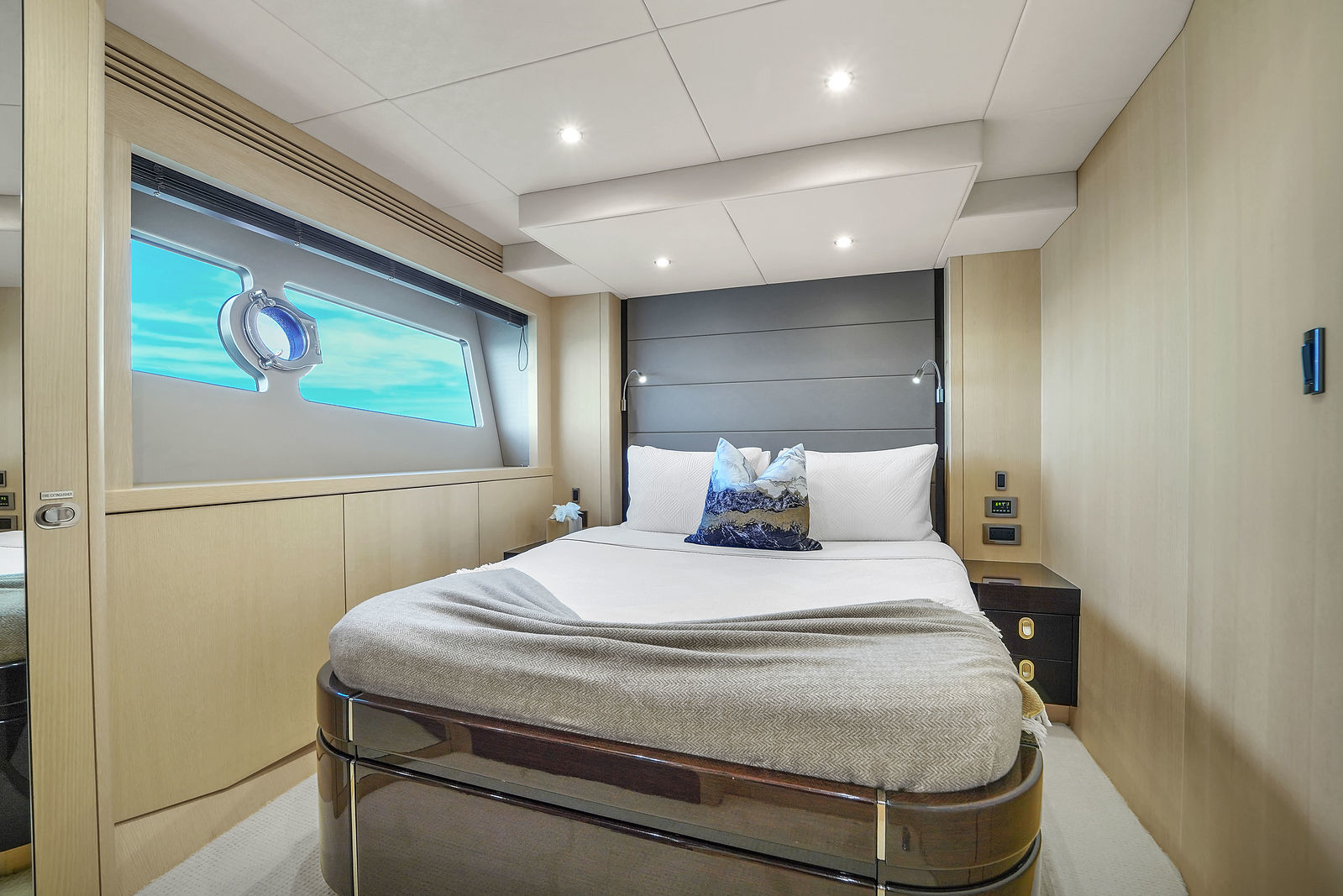 80ft Sunseeker