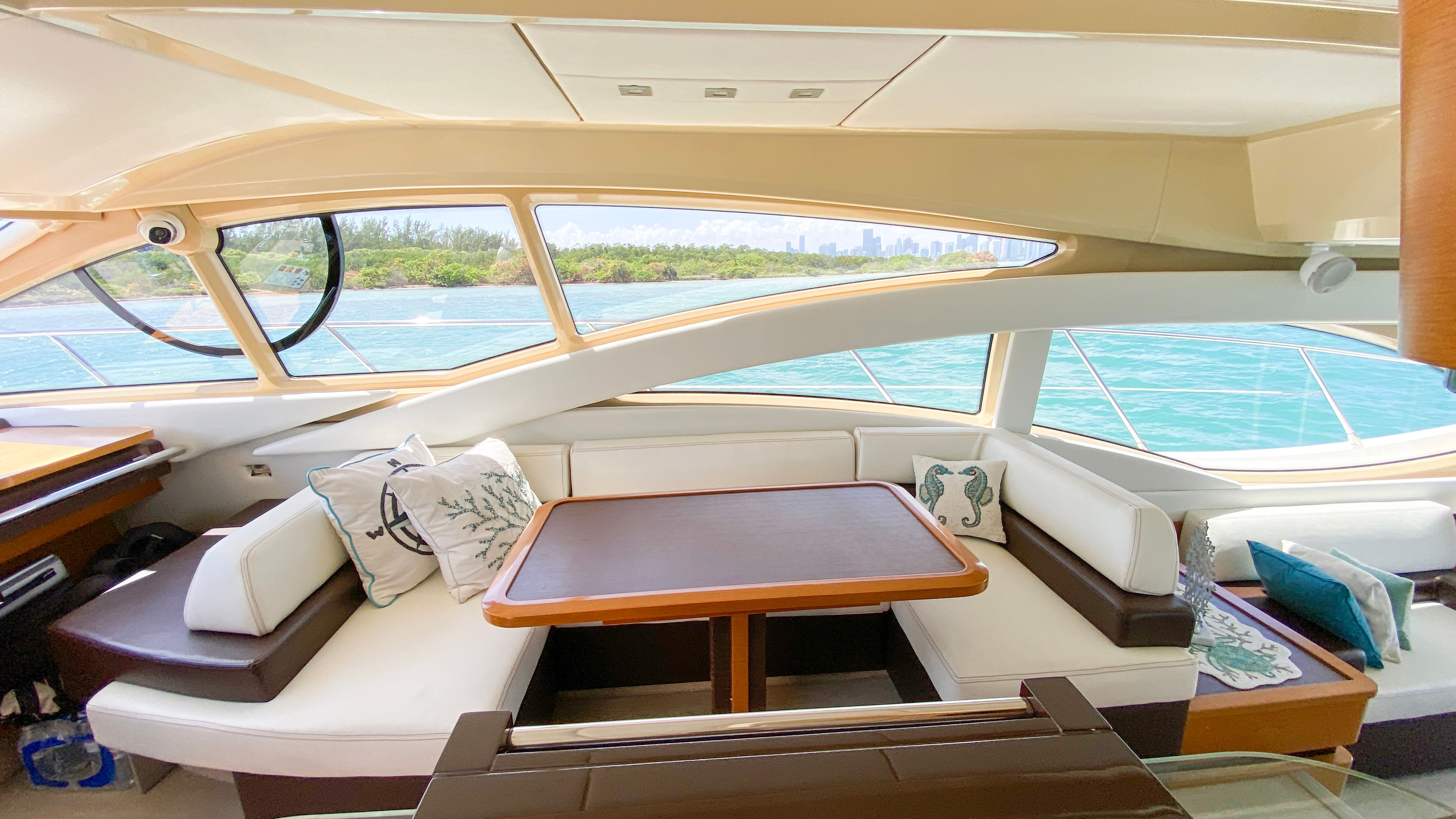 60ft Azimut Flybridge