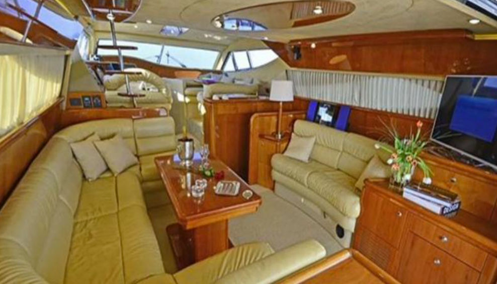 62ft FERRETI 62