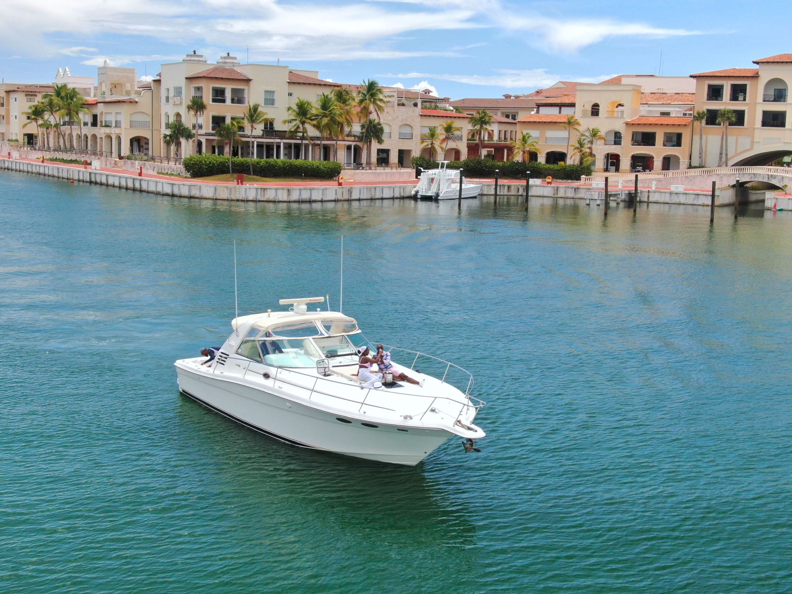 42ft Sea Ray Express Cruiser