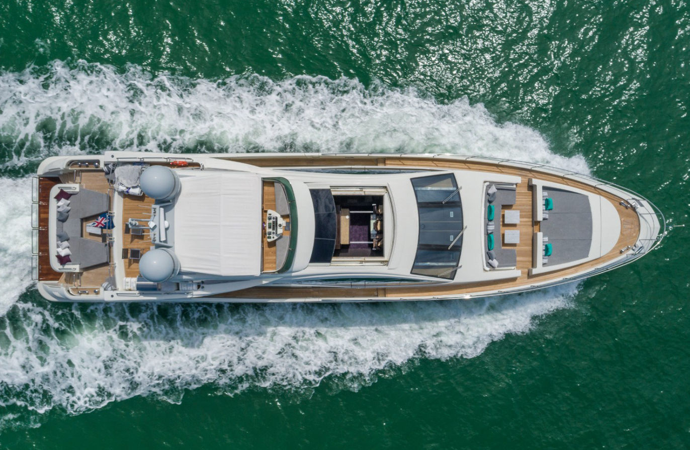 103ft Luxury Azimut w/ Toy