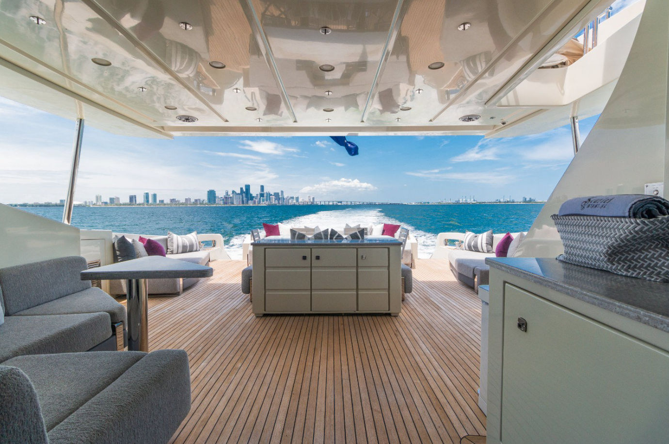 103ft Luxury Azimut w/ Toy