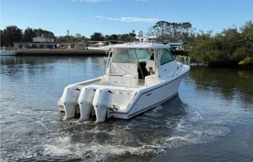 38ft 2018 Pursuit