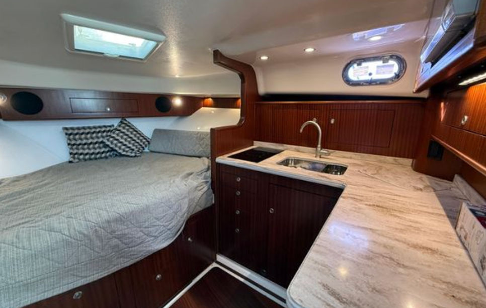 38ft 2018 Pursuit
