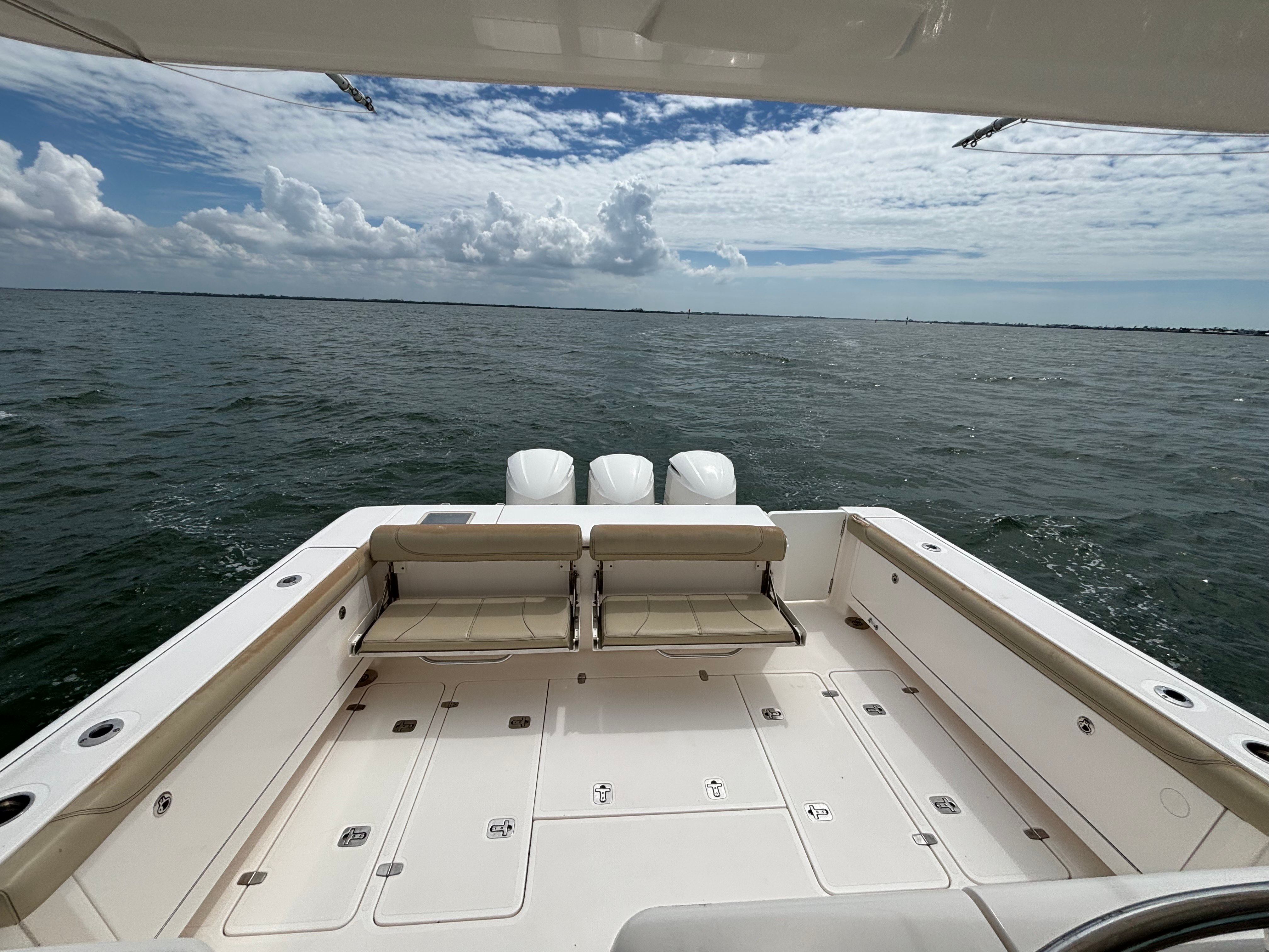 38ft 2018 Pursuit