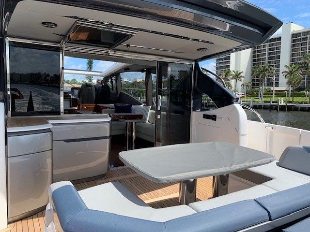 60ft Princess V60