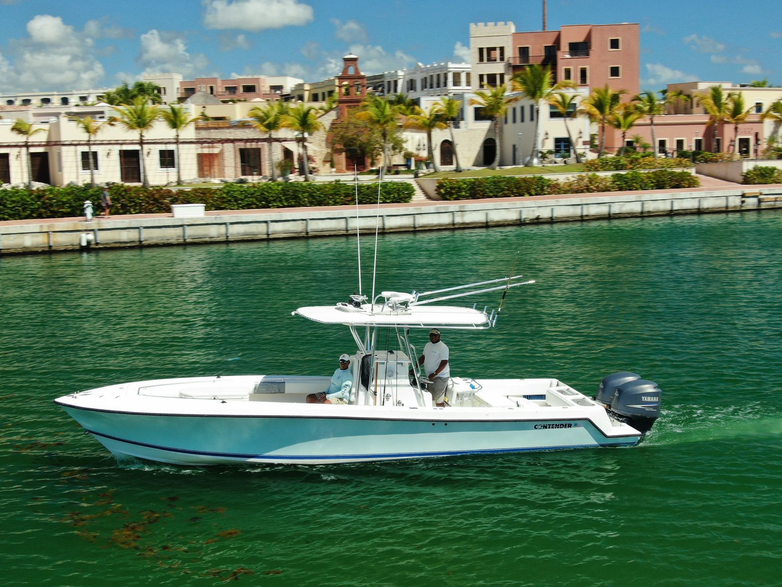 28ft Contender Center Console