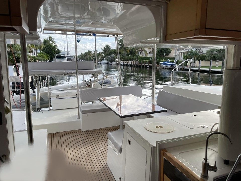 45ft Lagoon Catamaran (Flash of Green)