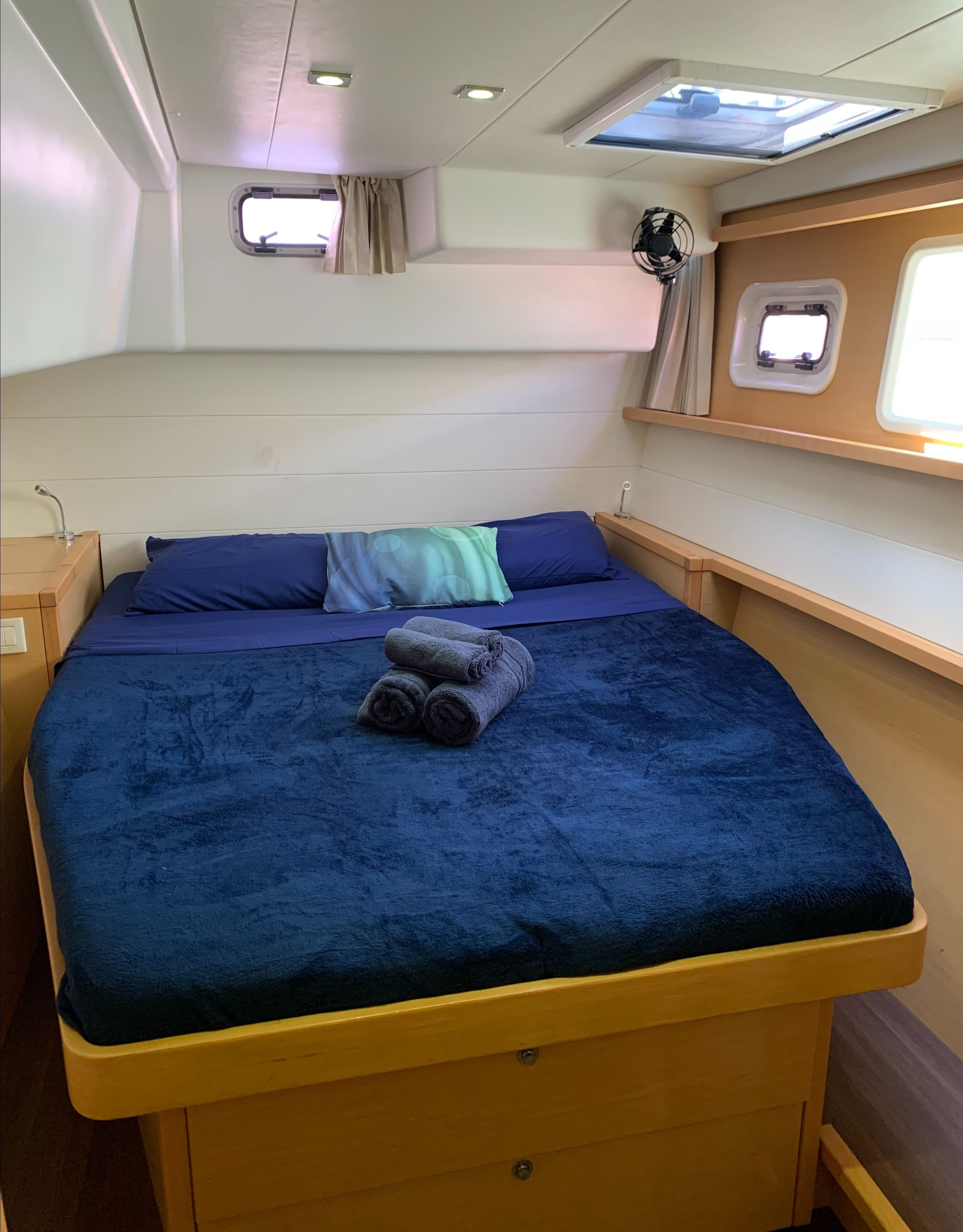 45ft Lagoon Catamaran (Flash of Green)