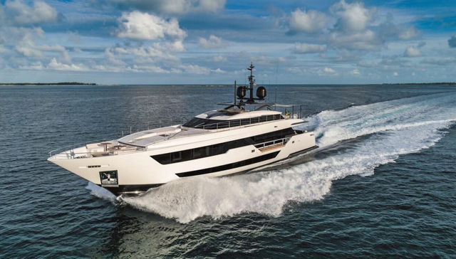 126ft Customline