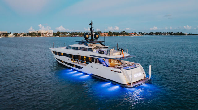 126ft Customline