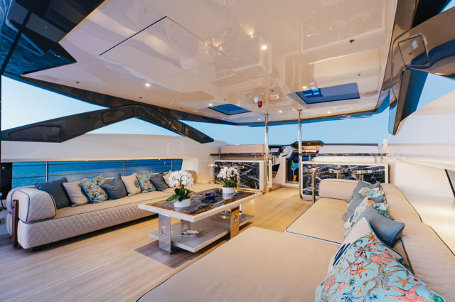 126ft Customline