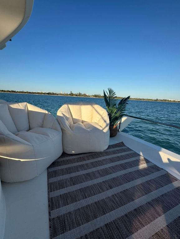 50ft Azimut