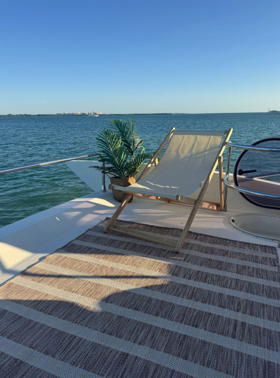 50ft Azimut