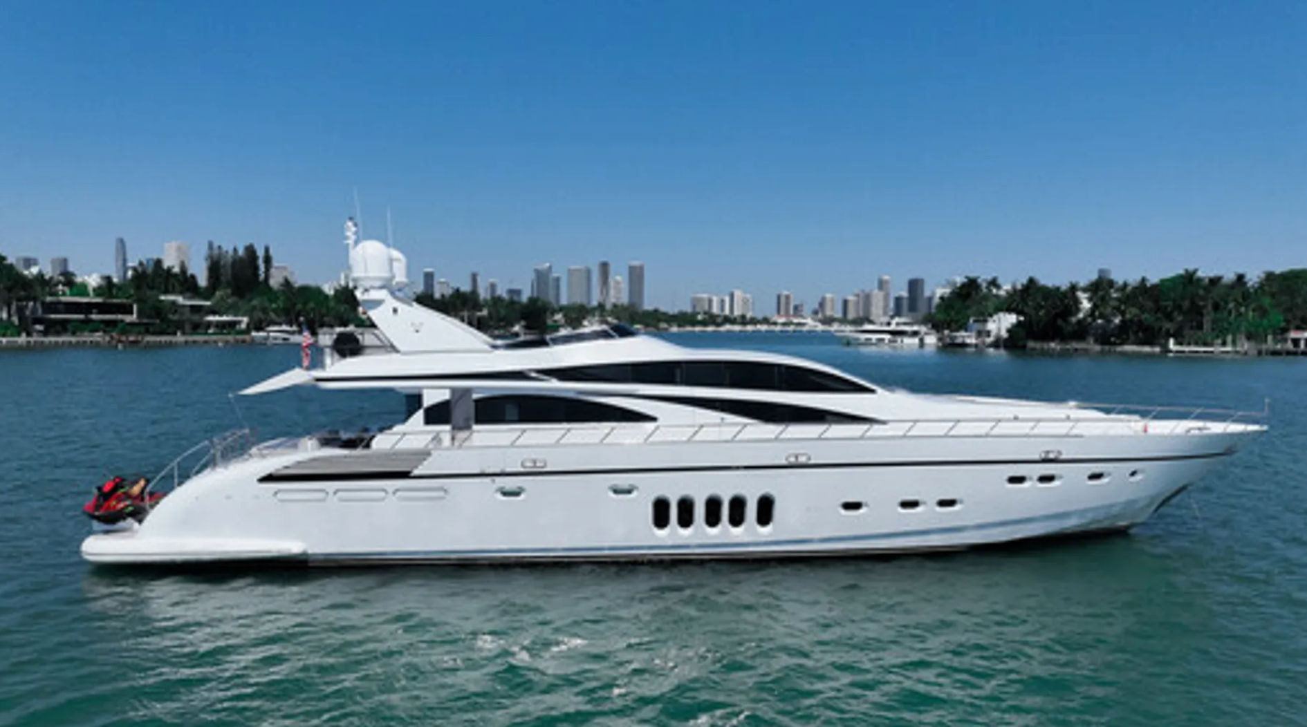 105ft Leopard w/ Jacuzzi & Water Toys
