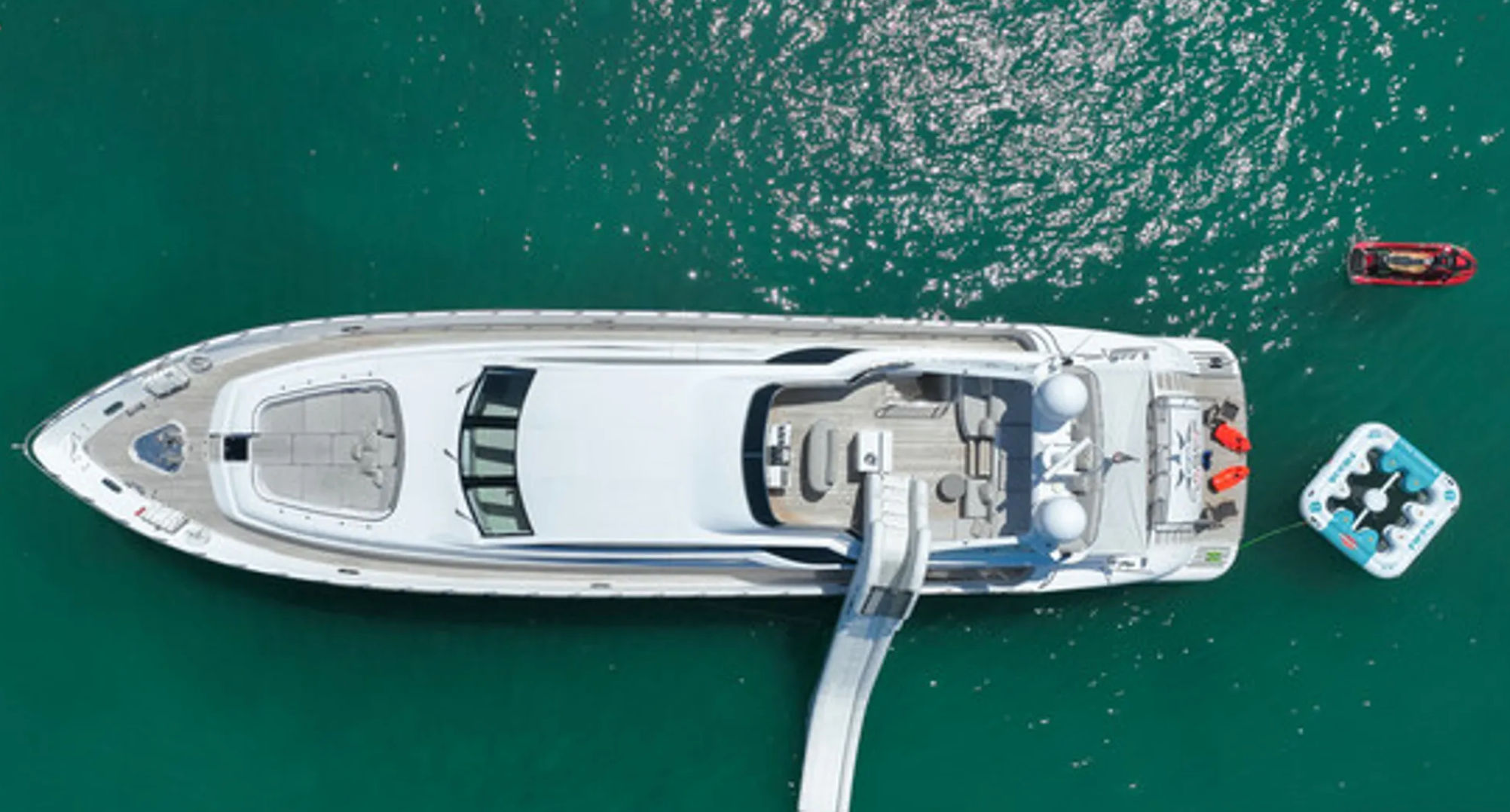 105ft Leopard w/ Jacuzzi & Water Toys