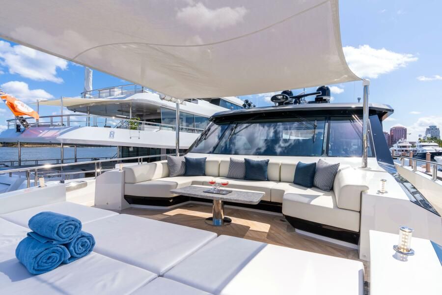 98ft (29.87 m) Ocean Alexander