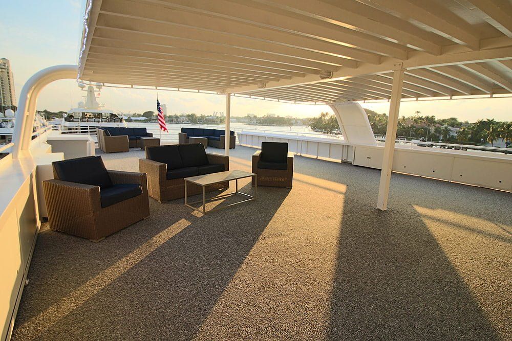 120ft COI Event Yacht
