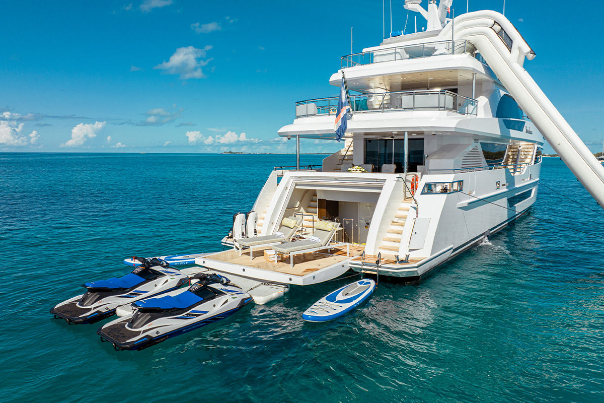 118ft Romeo Foxtrot