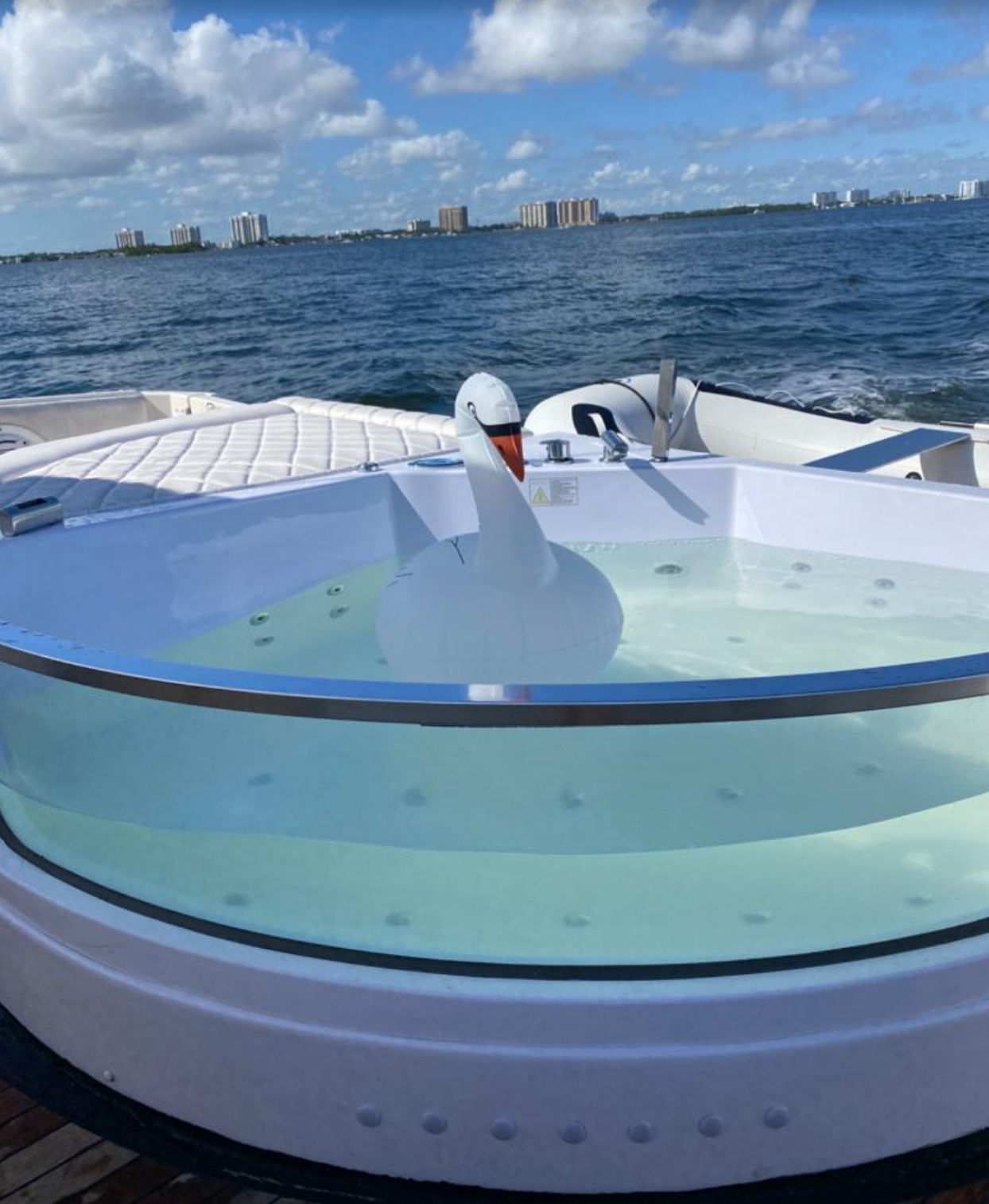 65ft Sea Ray w/ Jacuzzi