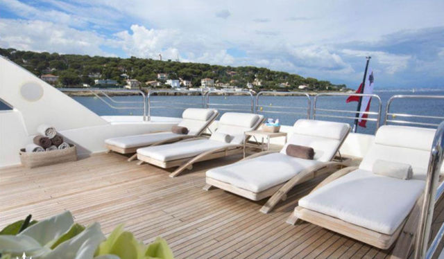 131ft Sunseeker