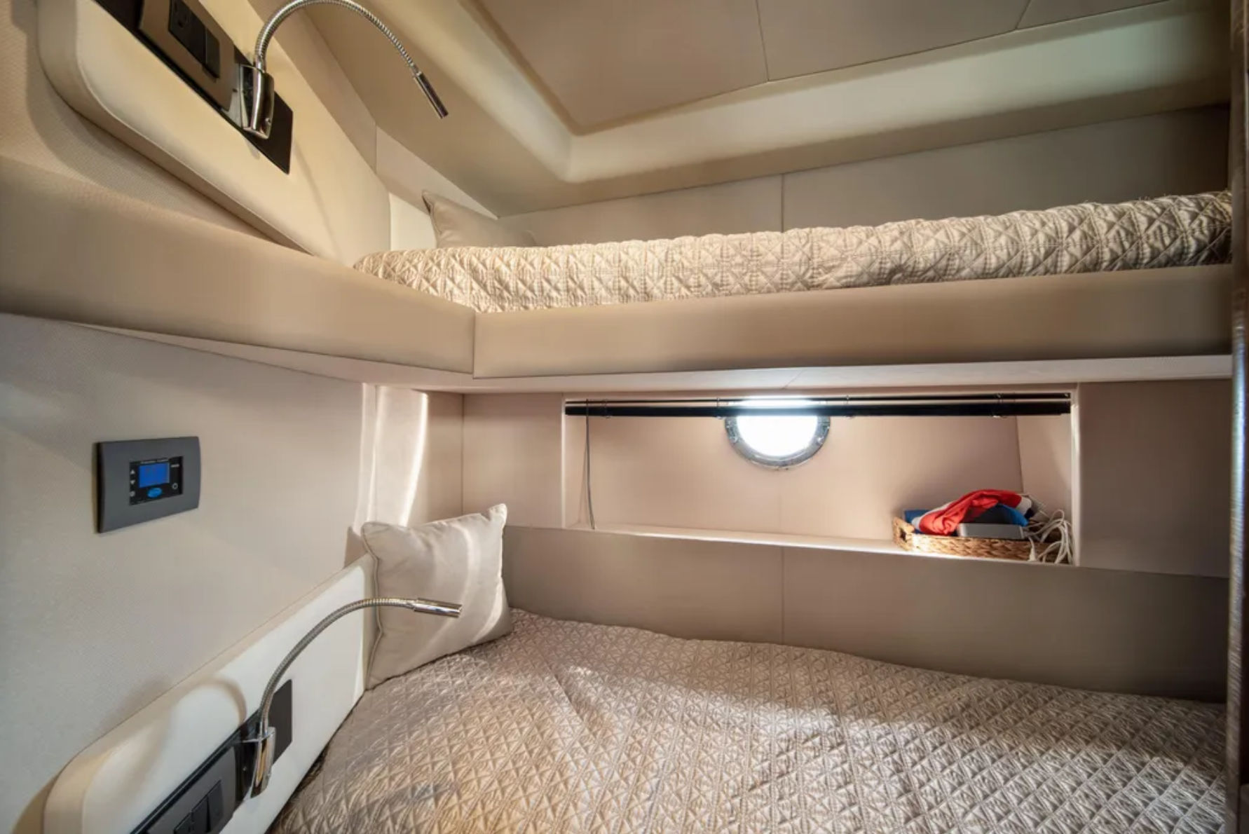 50ft Azimut (2017)