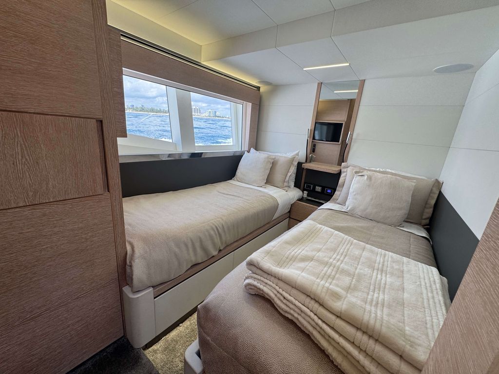 68ft Astondoa DARE TO DREAM