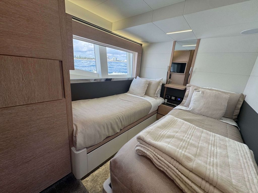 68ft Astondoa DARE TO DREAM