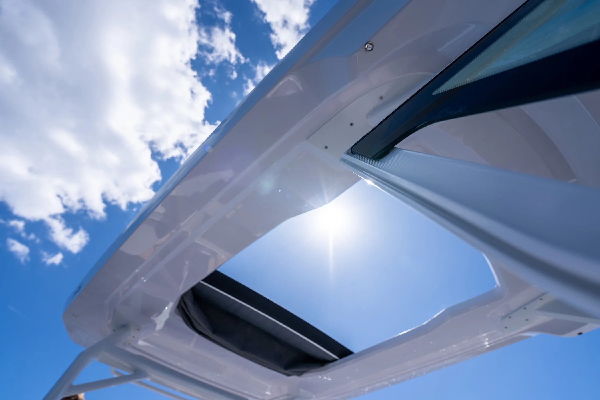 29ft 2025 Axopar Sun Top