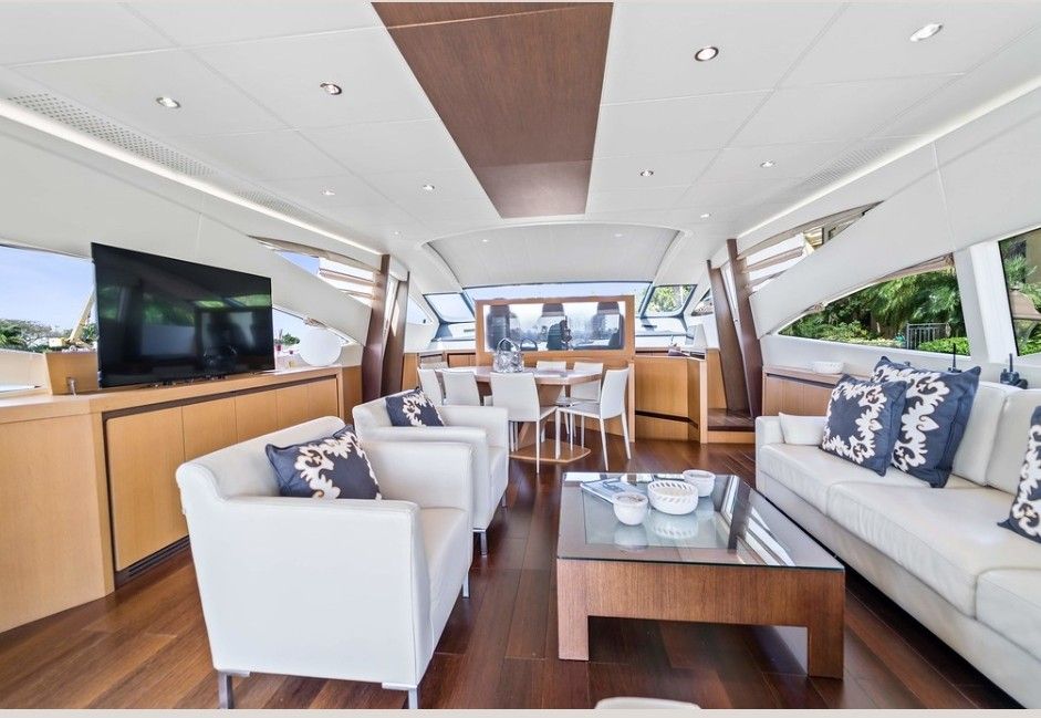 94ft Pershing