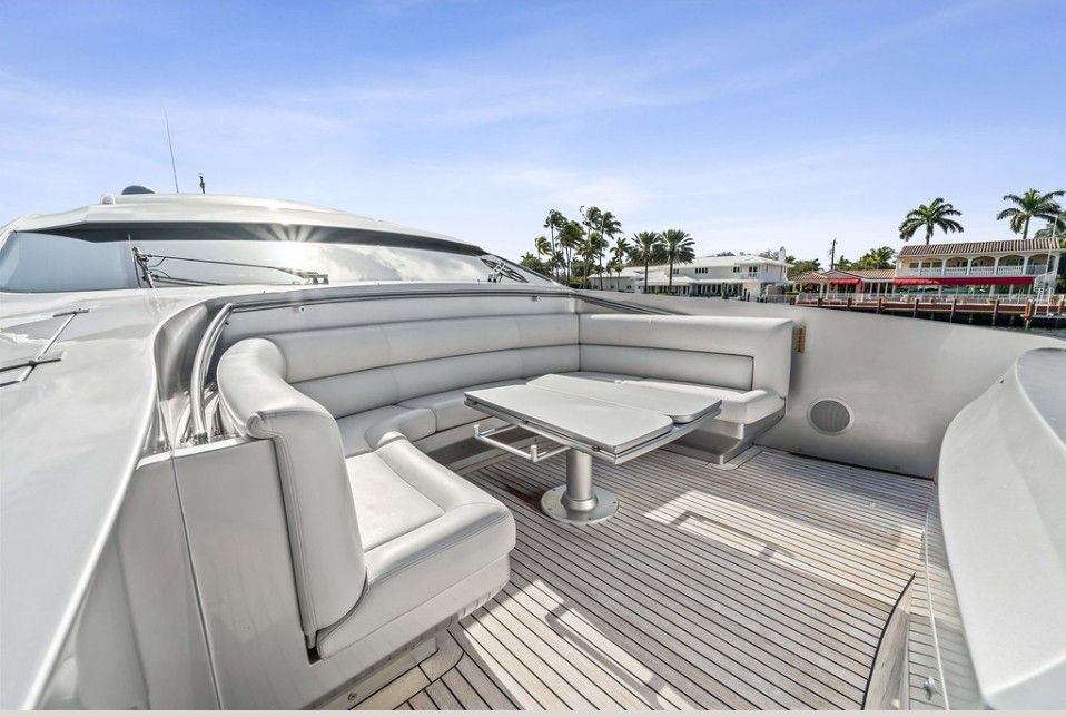 94ft Pershing