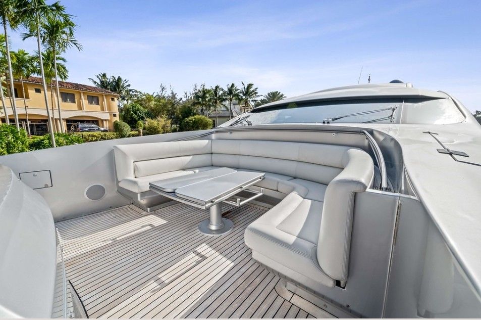 94ft Pershing