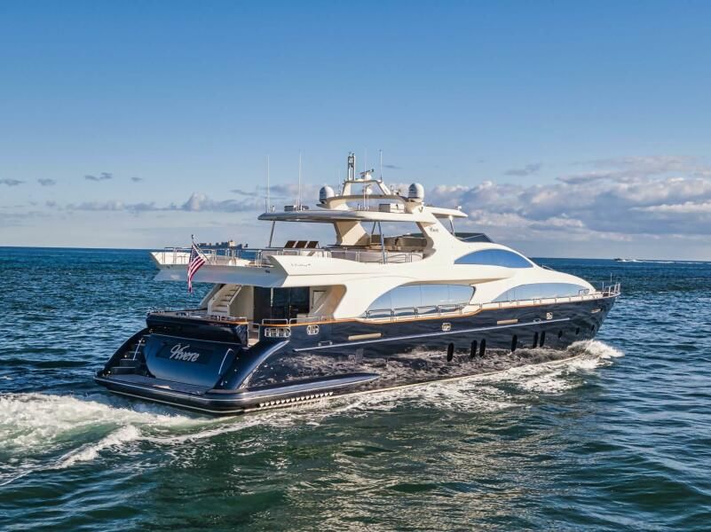 116ft Azimut