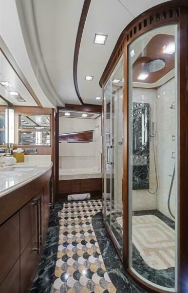 116ft Azimut