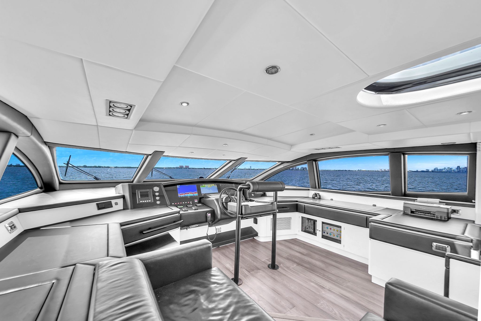 116ft Azimut