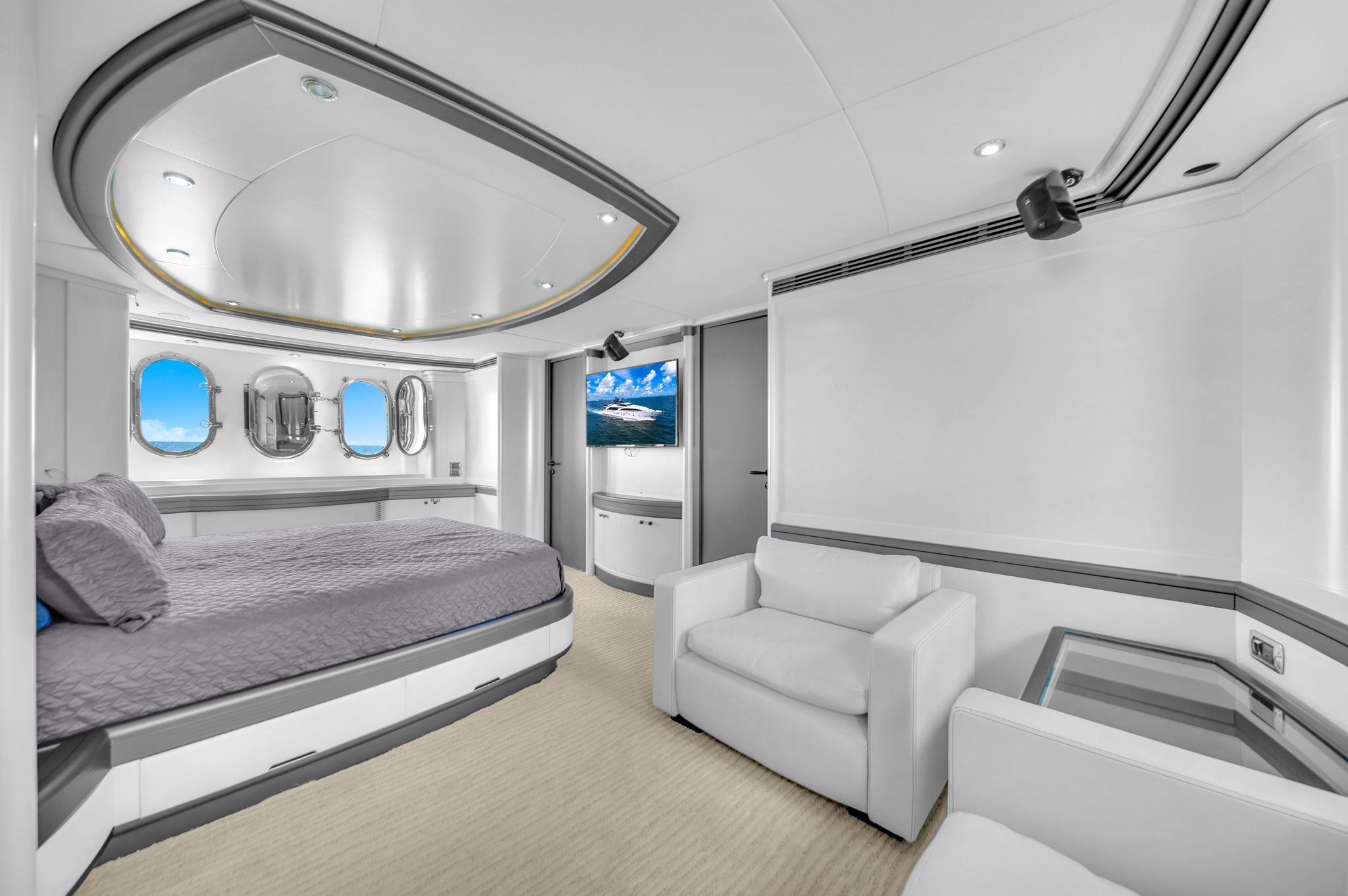 116ft Azimut