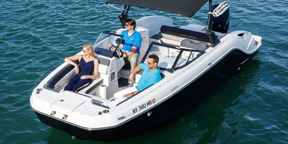 22ft 2023 Bayliner