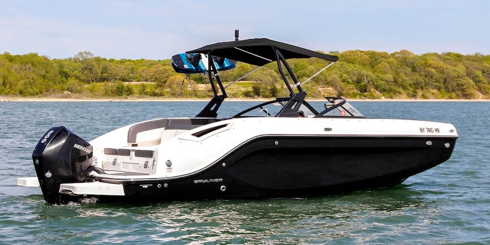 22ft 2023 Bayliner
