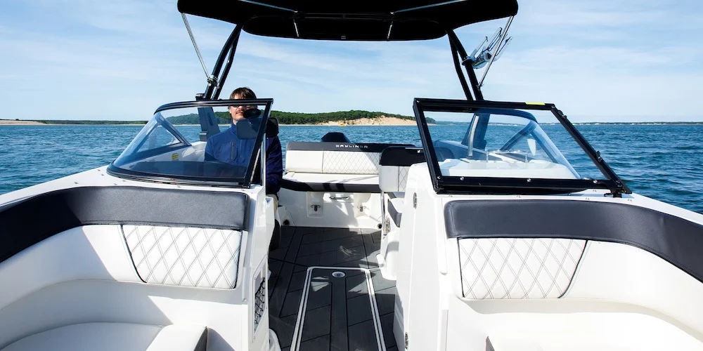 22ft 2023 Bayliner