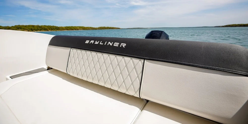 22ft 2023 Bayliner