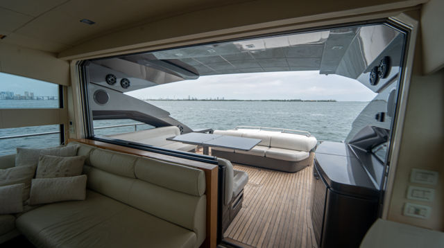 64ft Luxury Pershing “Wind”