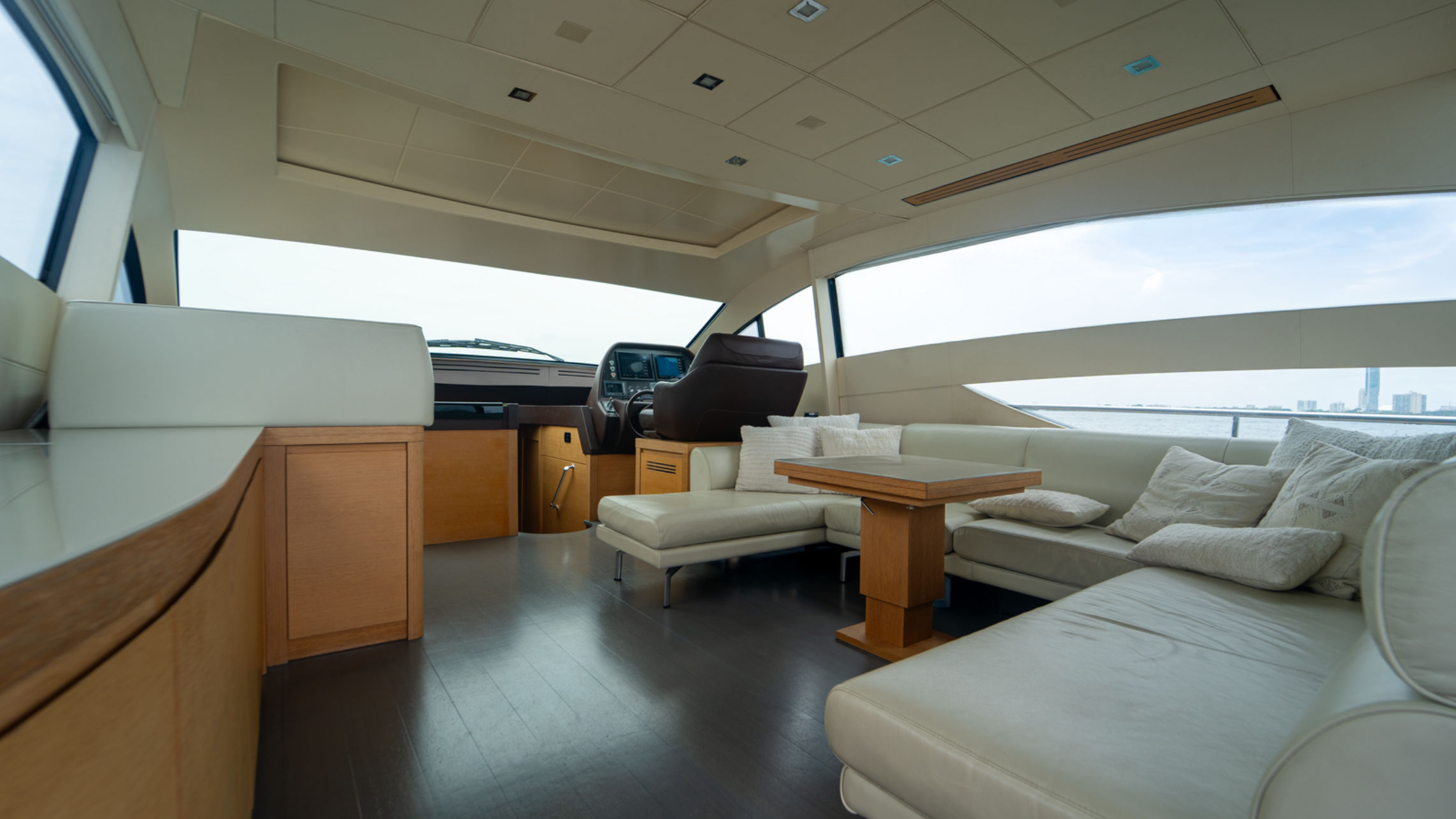 64ft Luxury Pershing “Wind”