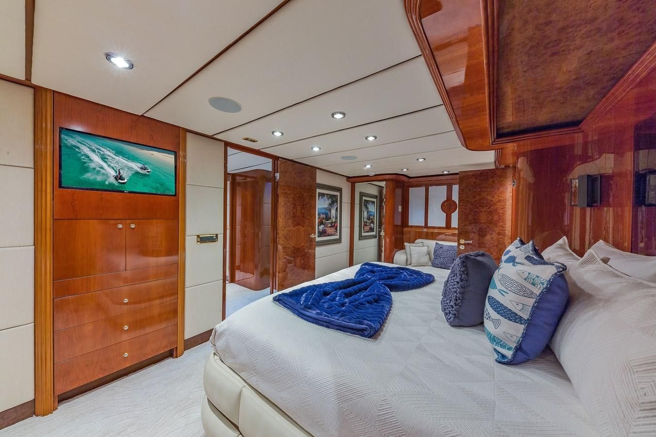 105ft AQUA w/Jacuzzi